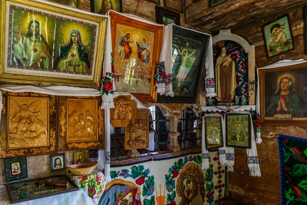 Старые Иконы Изнутри Церкви Ieud Hill Maramures Румыния — стоковое фото