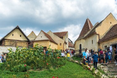 Üçgen kuledeki evler, Rasnov Kalesi, Brasov, Romanya