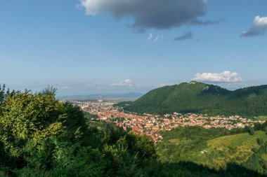 Romanya 'nın Brasov kentinin panoramik manzarası