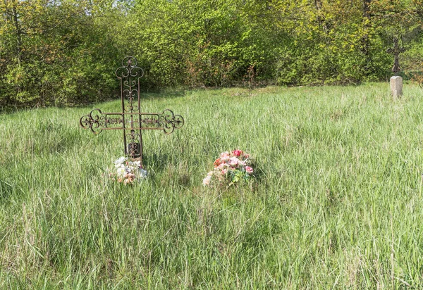 Grób na cmentarzu starym — Zdjęcie stockowe