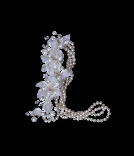 Letter L made of pearls — Stock Photo, Image