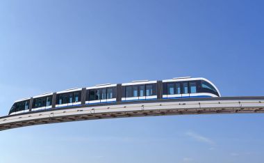 Monoray tren gökyüzüne karşı