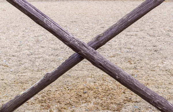 Fragmento Cerca Velha Arena Cavalo Intersecção Postes Forma Cruz — Fotografia de Stock