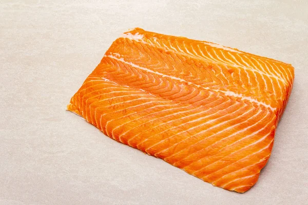 Raw trout fillet (salmon). — Stockfoto