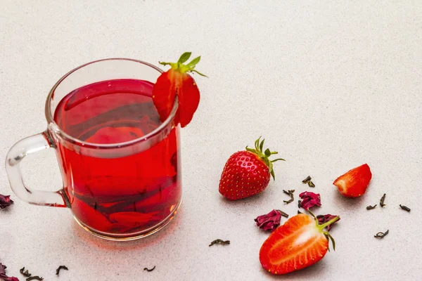 Herbata zielona truskawkowa hibiskus — Zdjęcie stockowe
