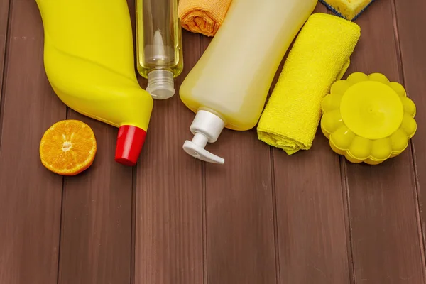 Producto Limpieza Casa Spray Botella Jabón Esponja Lavavajillas Plumero Ambientador —  Fotos de Stock