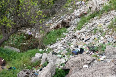 Çevre kirliliği biyolojik olarak çözülemeyen yaşam israfı