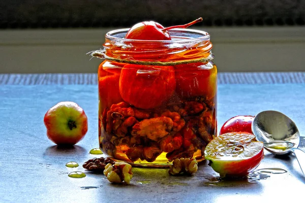 Paradise Apples Walnuts Honey Jar Honey Small Apples Nuts Nutritious — Stock Photo, Image