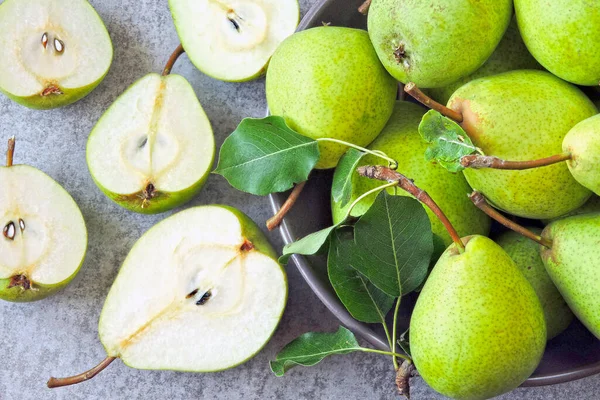 Fresh Juicy Pears Bowl Halves Pears Bowl Fresh Pear Harvest — Stock Photo, Image