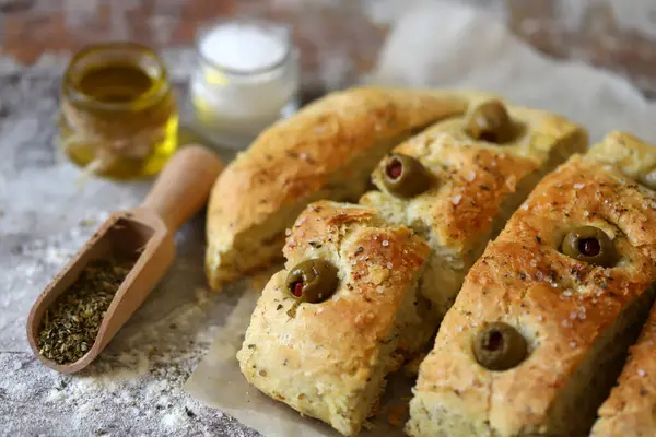 Selective Focus Macro Fresh Homemade Focaccia Italian Herbs Cooking Home — Stock Photo, Image