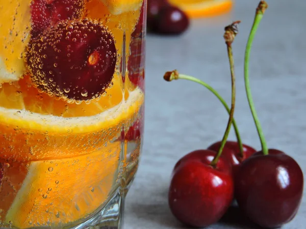 Verão Desintoxicação Beber Cereja Laranja — Fotografia de Stock