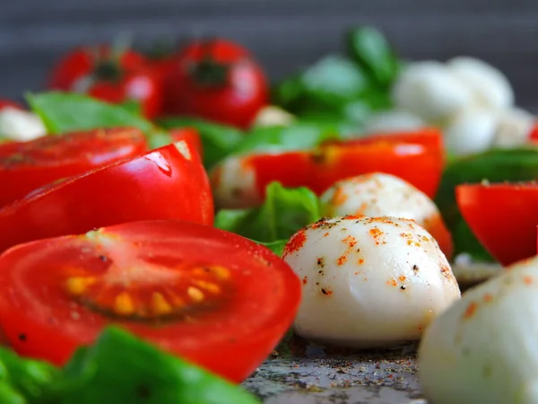 Italian Caprese Salad Sunny Caprese Salad Fresh Caprese Salad Flat — Stock Photo, Image