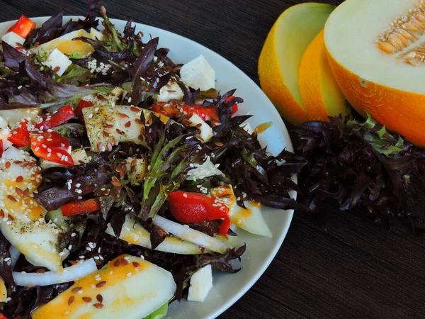 Fitness Salat Mit Melone Vorhanden Friseursalat Melone Und Paprika — Stockfoto