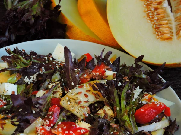 Fitness Salat Mit Melone Vorhanden Friseursalat Melone Und Paprika — Stockfoto