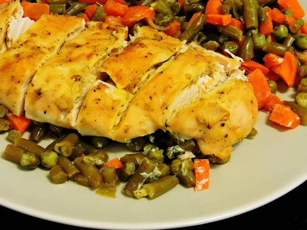 Chicken Breast Baked Vegetables Plate Green Peas Carrots Green Beans Royalty Free Stock Images