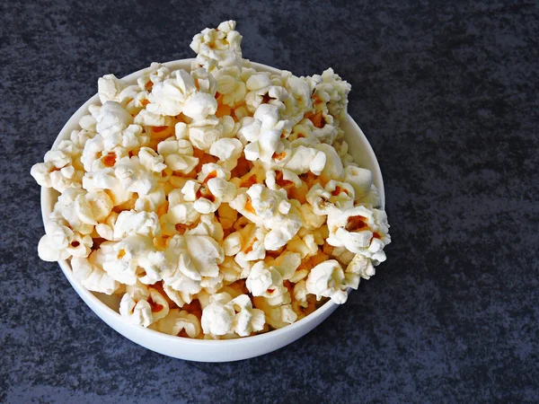 Čerstvý Horký Domácí Popcorn — Stock fotografie