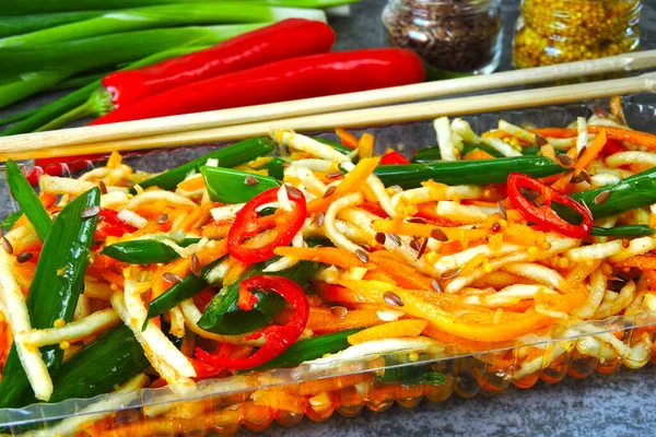 Salada Verduras Marinadas Com Cebolas Verdes Estilo Chinês Legumes Fermentados — Fotografia de Stock