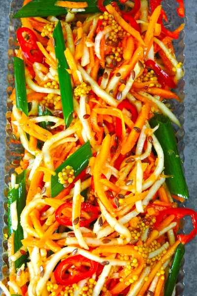 Salada Verduras Marinadas Com Cebolas Verdes Estilo Chinês Legumes Fermentados — Fotografia de Stock