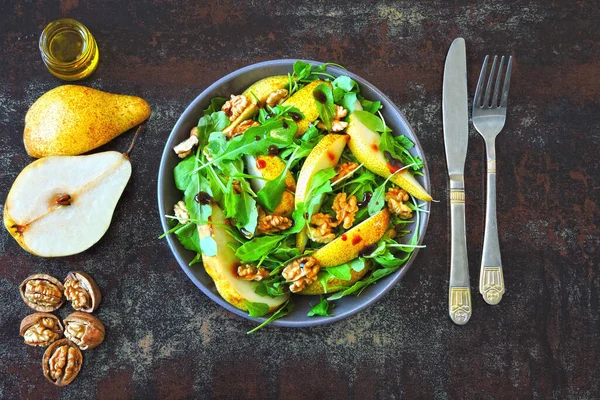 Gesunde Futterschale Vorhanden Salat Mit Rucola Birne Und Walnuss Vegane — Stockfoto