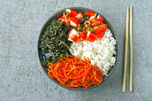 Vegan Poke Bowl Com Couve Mar Cenouras Conserva Arroz Com — Fotografia de Stock