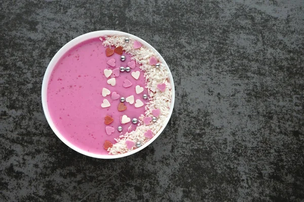 Purple Smoothie Bowl Untuk Hari Valentine Mangkuk Sarapan Dengan Smoothie — Stok Foto