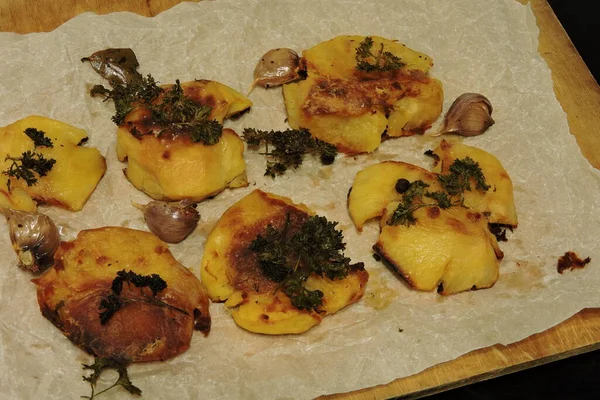 Batatas Assadas Batatas Estaladiças Esmagadas — Fotografia de Stock