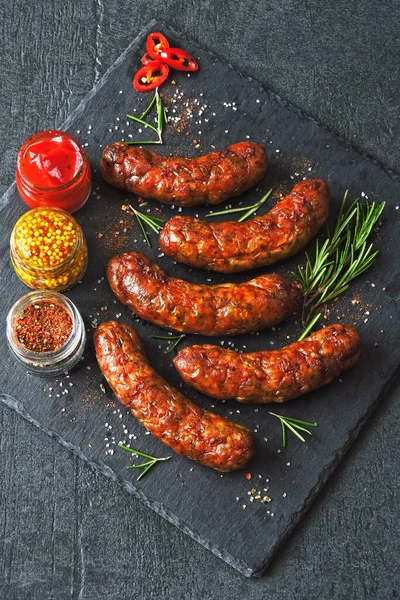 Grilled Juicy Munich Sausages Spices Black Stone Board Bavarian Grilled — Stock Photo, Image