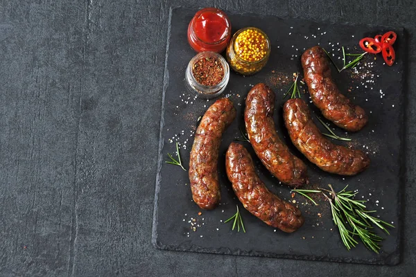 Grilled Juicy Munich Sausages Spices Black Stone Board Bavarian Grilled — Stock Photo, Image