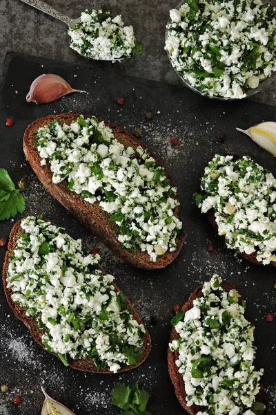 Curd Sandwiches Stone Board Open Sandwiches Cottage Cheese Greens Garlic — Stock Photo, Image