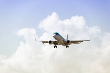 Uçak ile güzel gök