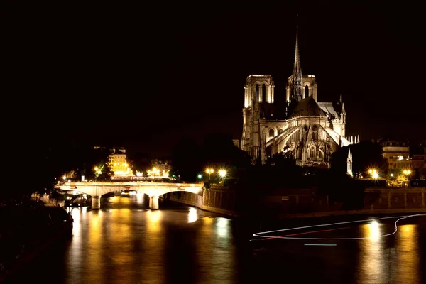 Iluminado Catedral Notre Dame Por Noche París Francia — Foto de Stock