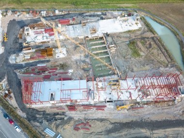 İnşaat işi, yukarıdan aşağıya hava manzarası.