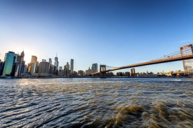 Manhattan Skyline ve Brooklyn Köprüsü