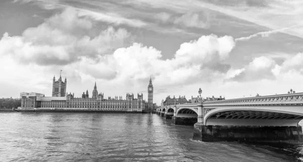 Westminster, Bigben ve Westminster bridge, Londra — Stok fotoğraf