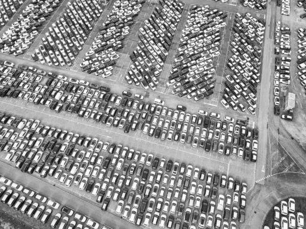 Вид с воздуха на таможенную парковку — стоковое фото