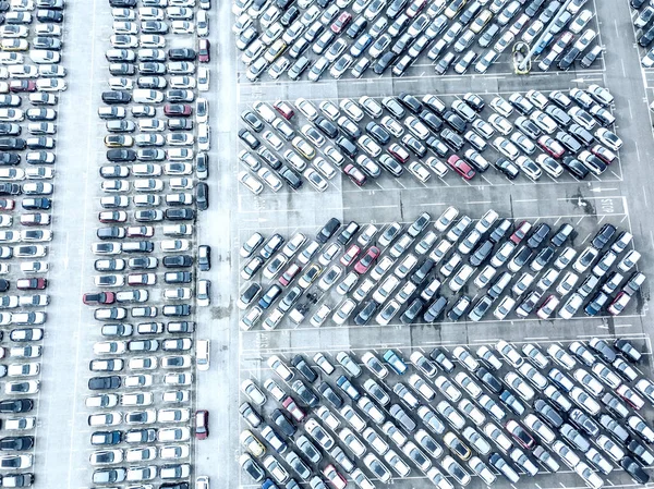 Вид з повітря на митний паркінг — стокове фото