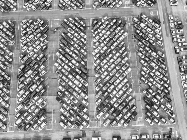 Вид с воздуха на таможенную парковку — стоковое фото