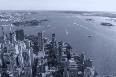 Manhattan 'ın aşağısındaki gökdelenlerin hava manzarası