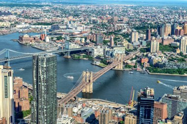Köprüleri ile Manhattan hava görünümü, Brooklyn Köprüsü ve Manh