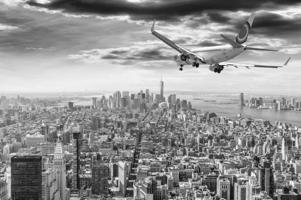 Samolot nad Manhattanem, Nowy Jork — Zdjęcie stockowe