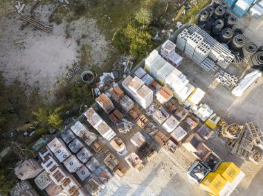 PISA, İtalya, ŞUBAT 08, 2020. Deponun insansız hava aracı görüntüsü