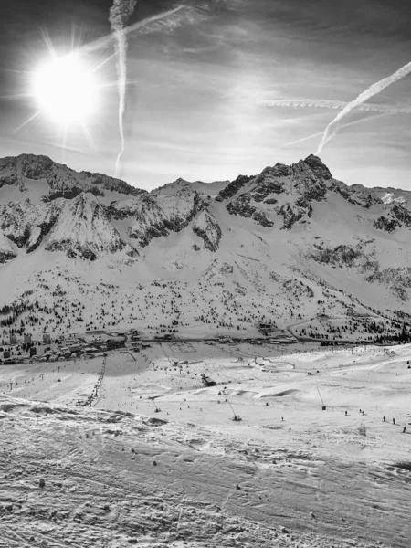 Dolomitas, uno de los lugares más bellos del mundo para esquiar — Foto de Stock