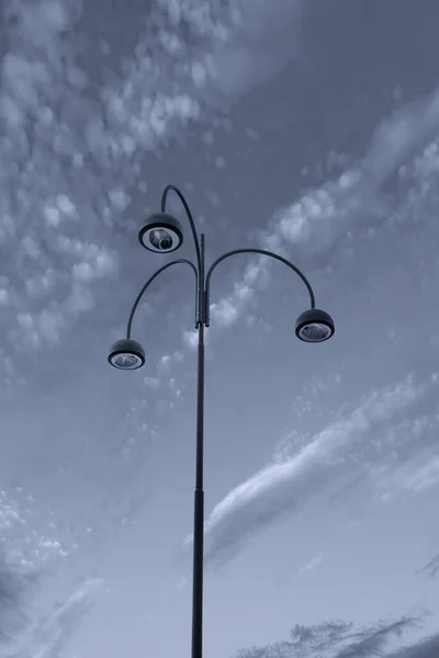 Straßenlaterne Gegen Himmel — Stockfoto