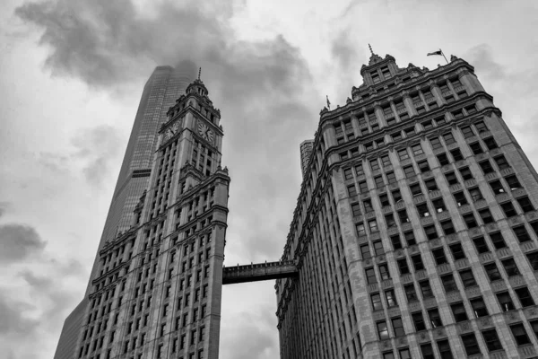 Velhos Novos Arranha Céus Chicago — Fotografia de Stock