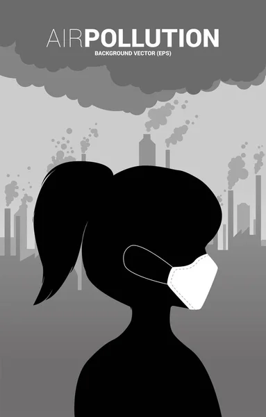Şehir ve fabrikadan gelen maske ve dumanla siluetli kadın kafası. Hava kirliliği ve çevre krizi kavramı. — Stok Vektör
