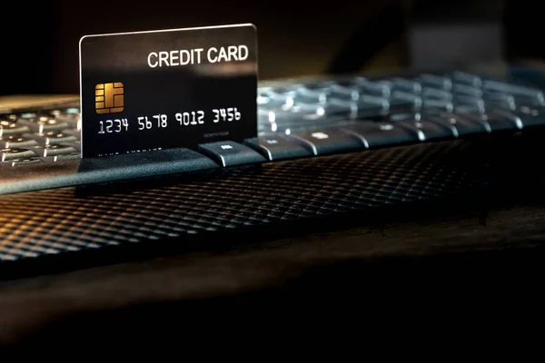 Ondiepe Focus Credit Card Computer Toetsenbord Achtergrond Van Het Concept — Stockfoto