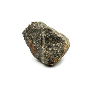 Büyük granit kaya taşı, beyaz arka planda izole edilmiş..