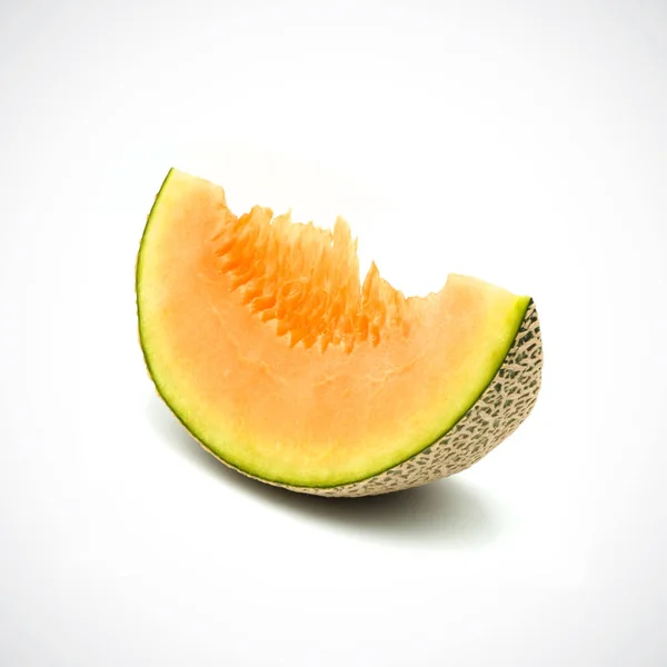 Kantaloupe Melon, med orange kött på White Blackground. — Stockfoto