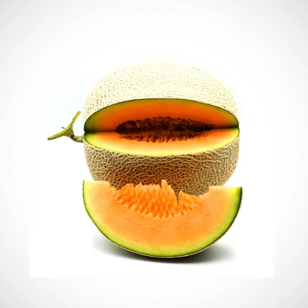 Cantaloupe Meloen, met Oranje vlees op de White Blackground. — Stockfoto