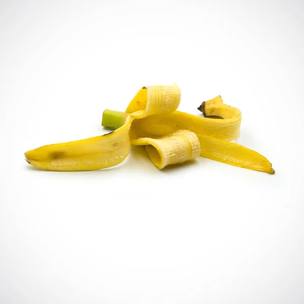 Очистите банан изолированы на белом фоне . — стоковое фото
